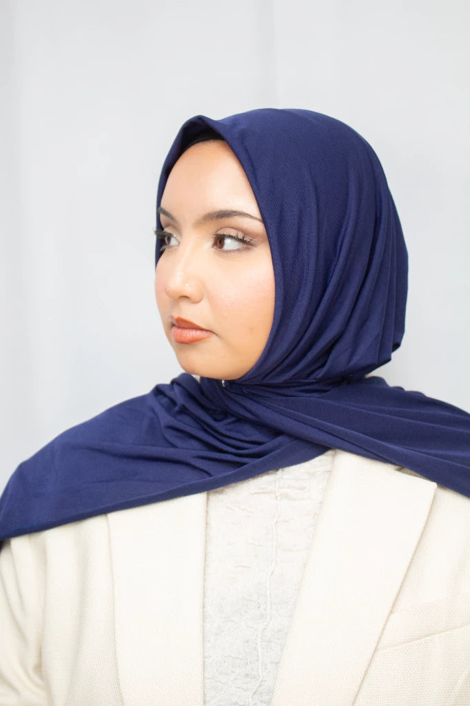 Instant Hijab met Knopen - Eenvoudig te Dragen byOumich
