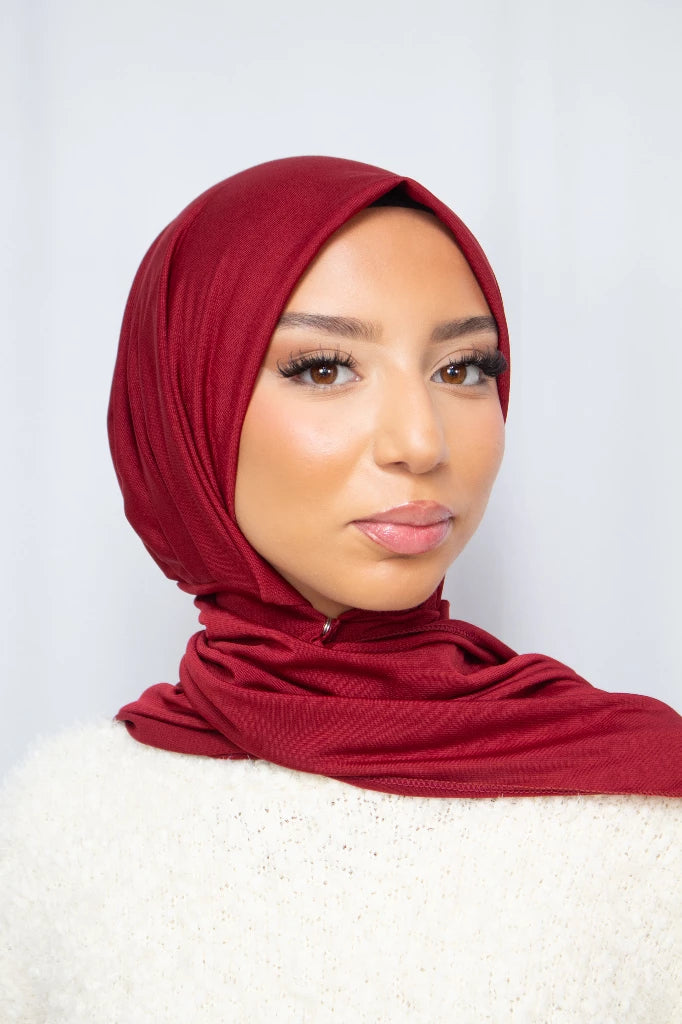 Instant Hijab met Knopen - Eenvoudig te Dragen byOumich