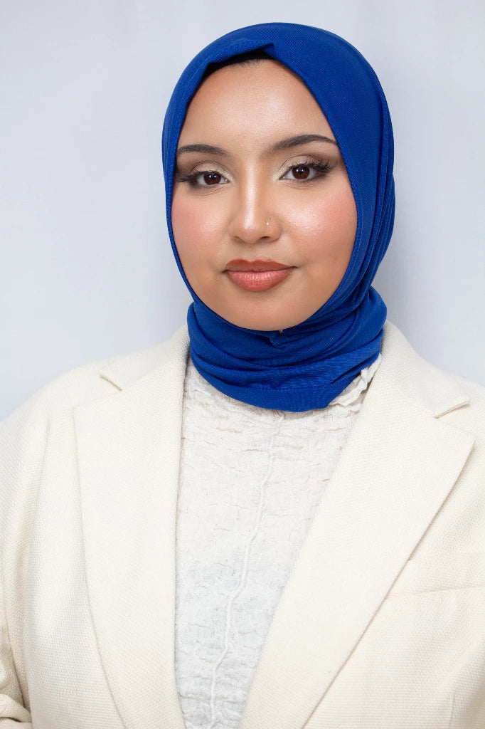 Instant Hijab met Knopen - Eenvoudig te Dragen byOumich